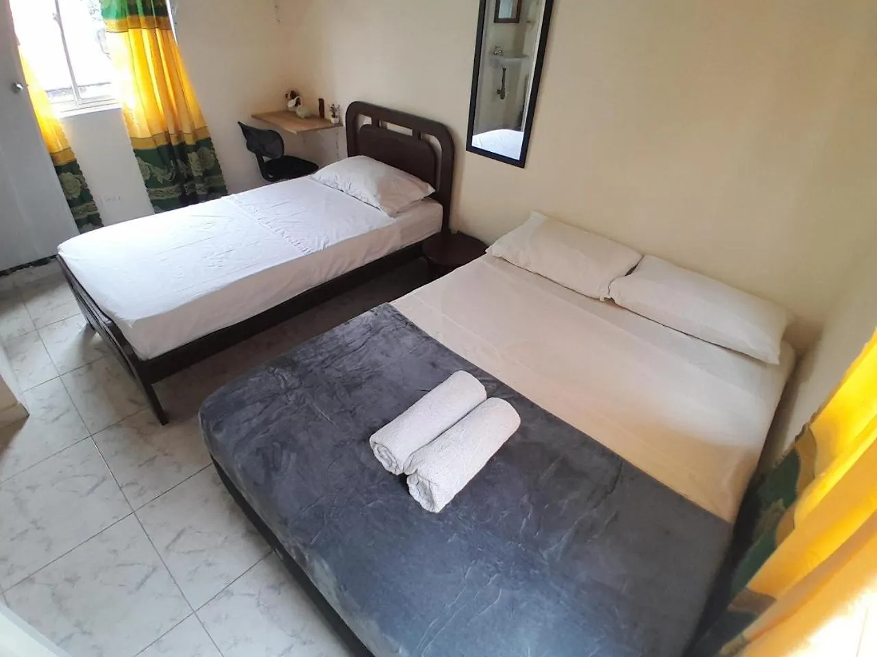 Manila Private Room #5 In Shared Apartment Medellin