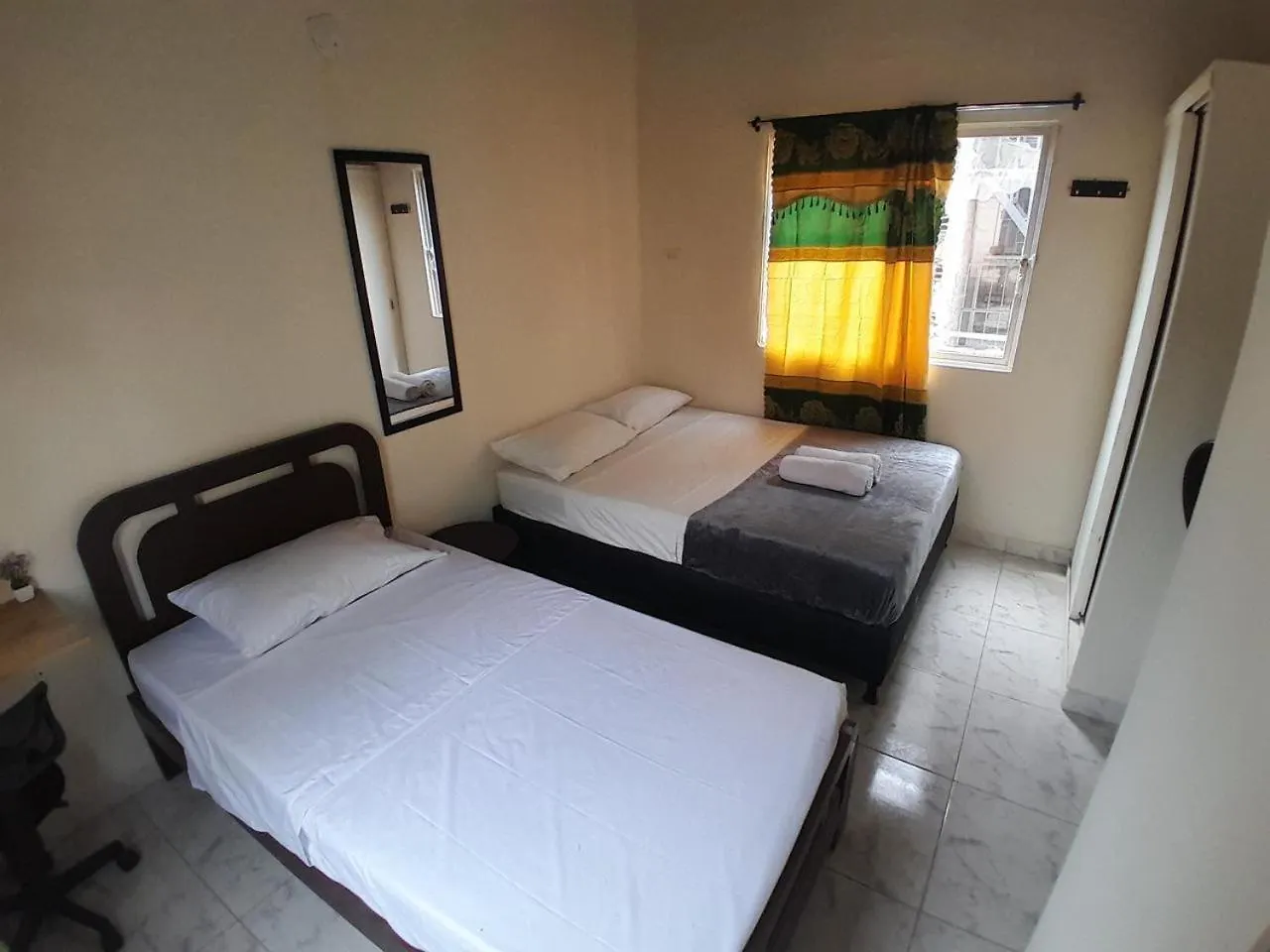 Manila Private Room #5 In Shared Apartment Medellin